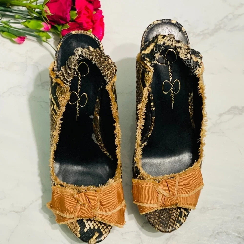 Jessica Simpson Tobble snakeskin open toe heels 8